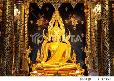 Phra Buddha Chinnarat at Phra Si Rattana Mahathat temple ,Phitsa 13137351