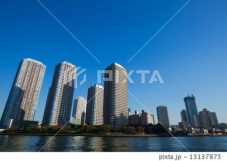 臨海エリアの高層マンション 13137875