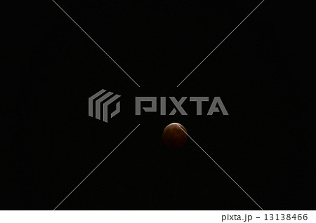 皆既月食〜食の最大（埼玉県朝霞市／2014年10月8日。19:55頃撮影） 13138466