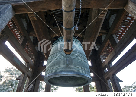 梵鐘　釣り鐘堂　除夜の鐘　奈良 13142473