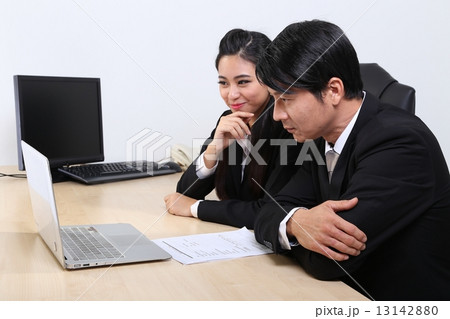 Office Office 13142880