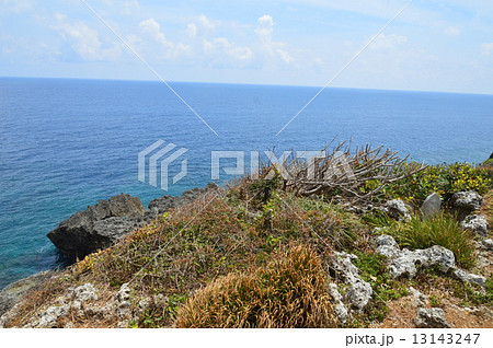 喜屋武岬からの眺め(沖縄県糸満市) 喜屋武岬からの眺め(沖縄県糸満市) 13143247