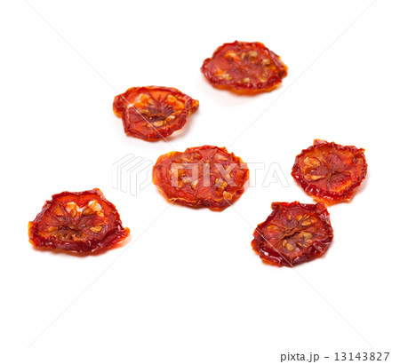 Dried slices of tomato 13143827