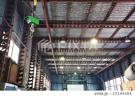 hoist with bridge crane and scales in warehouse 13144164
