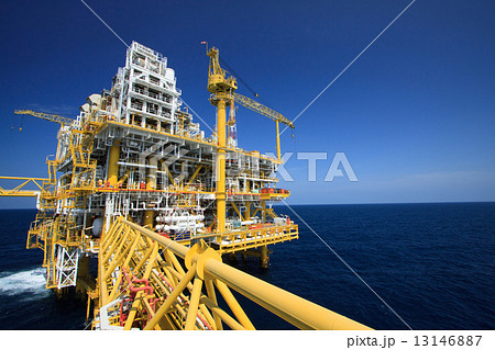 Oil and gas platform in the gulf or the sea, The world energy 13146887
