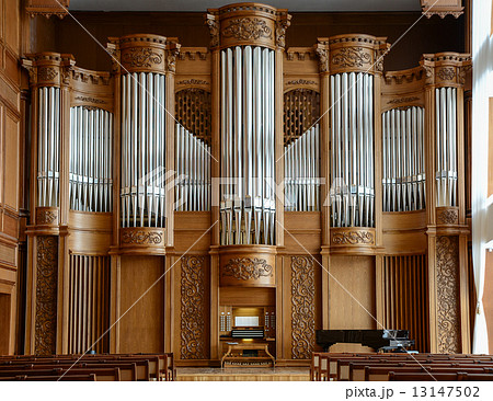 Organ Hall 13147502