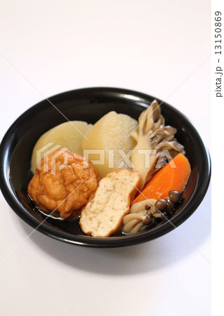 大根と練り物の煮物 13150869