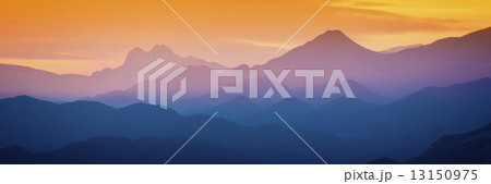 Mountains Mountains 13150975