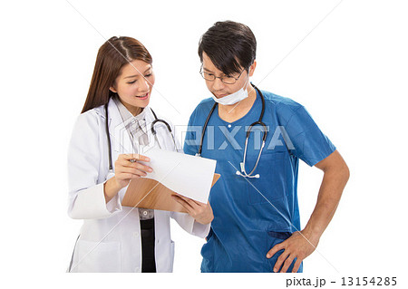 Medical staff talking 10 13154285