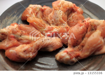 生の鶏肉 生の鶏肉 13155336