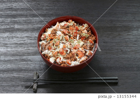 カニ丼 13155344