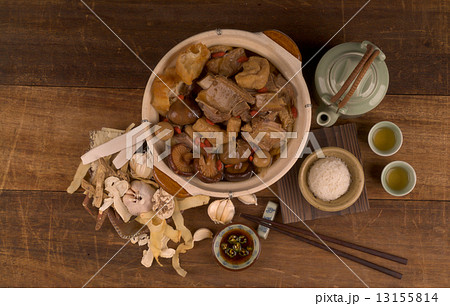 ba kut teh. Malaysian stew of pork and herbal soup, ba kut teh. Malaysian stew of pork and herbal soup, 13155814
