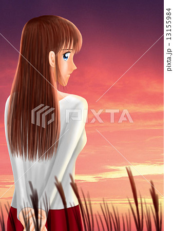 秋の夕暮れに佇む若い女性 秋の夕暮れに佇む若い女性 13155984