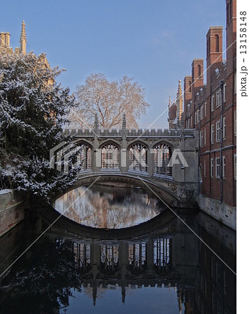 ケンブリッジの冬景色 13158148
