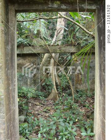 an abandoned house in an old village, Hong Kong 13161920