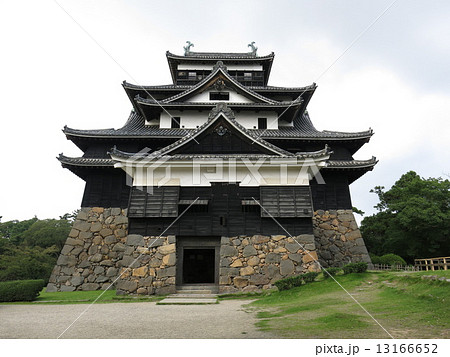 松江市の国宝松江城（天守） 13166652