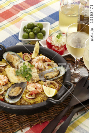 パエリア 13168471