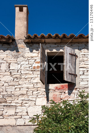 Old stone house Old stone house 13170446