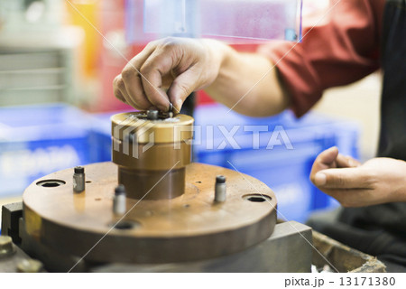 町工場・ファブラボ 町工場・ファブラボ 13171380