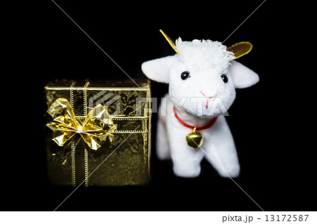 Goat or sheep with gift box Goat or sheep with gift box 13172587
