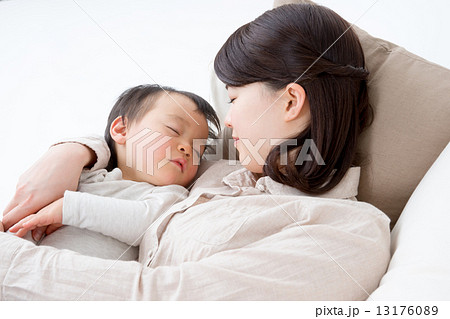 子育て 13176089