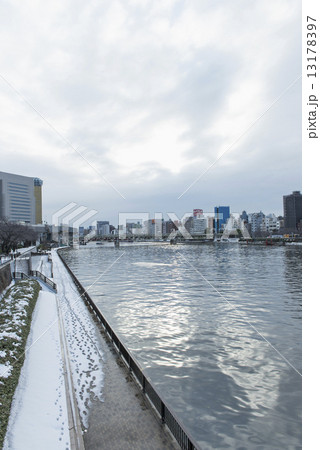 tokyo_winter 13178397