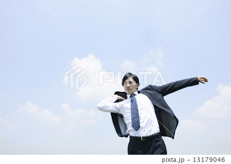 ビジネスマン 13179046