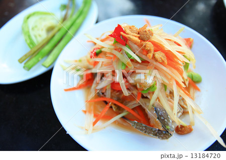 papaya salad 13184720