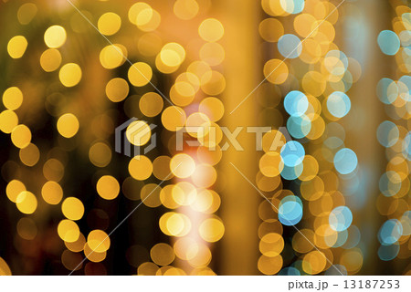 イルミネーションのバックグラウンド(ボケ) イルミネーションのバックグラウンド(ボケ) 13187253