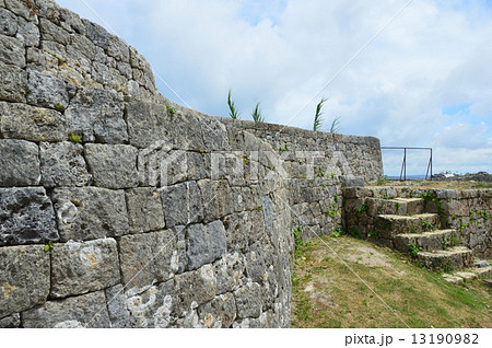 世界遺産 中城城跡（沖縄県中頭郡北中城村･中城村） 13190982