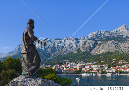Statue of St. Peter at Makarska, Croatia 13191554