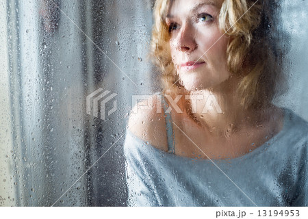 Portrait of Young woman Portrait of Young woman 13194953