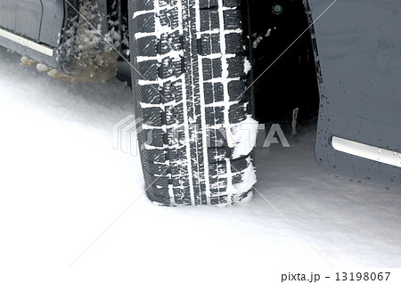 スタッドレスタイヤ スタッドレスタイヤ 13198067