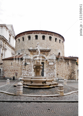 ブレシア brescia ロトンダ rotonda ブレシア brescia ロトンダ rotonda 13199841