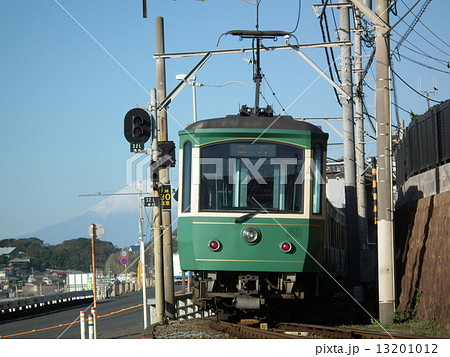 江ノ電　七里ヶ浜駅付近 13201012