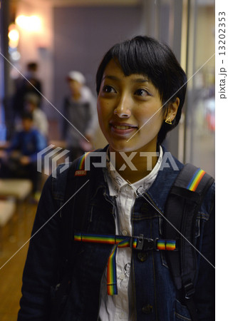 長崎　観光イメージ　　女性 13202353