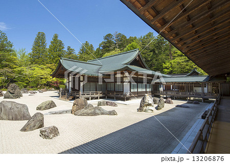 世界遺産高野山金剛峯寺の奥殿 13206876