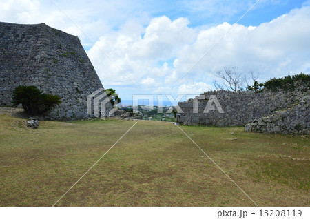世界遺産 中城城跡（沖縄県中頭郡北中城村･中城村） 13208119