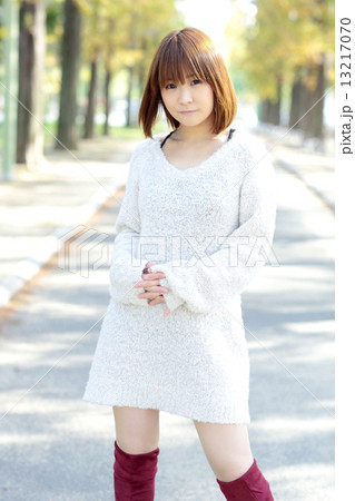 若い女性 ポートレート 若い女性 ポートレート 13217070