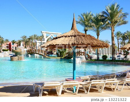 Sunbeds near swimming pool at luxury hotel, Sharm el Sheikh, Egy 13221322
