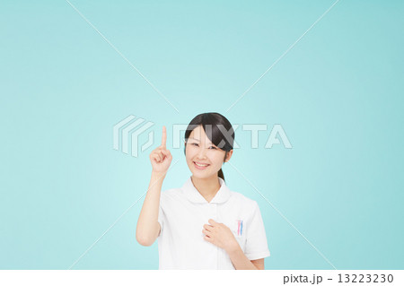 指差すナース 指差すナース 13223230
