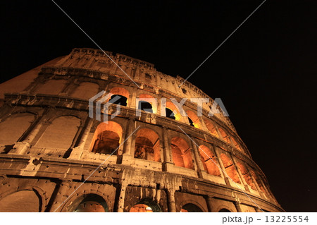 ローマコロッセオ夜景B (Rome Colosseum by night B) ローマコロッセオ夜景B (Rome Colosseum by night B) 13225554