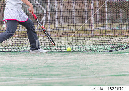 テニスをする女性 ミス編 テニスをする女性 ミス編 13226504