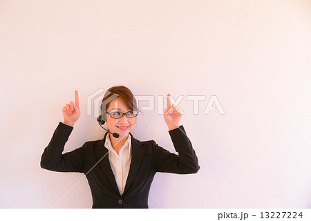 ビジネスウーマン PR 宣伝の写真 13227224