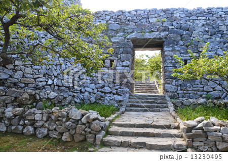 史跡･今帰仁城跡（沖縄県国頭郡今帰仁村） 13230495