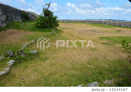 世界遺産･勝連城跡（沖縄県うるま市勝連南風原） 13234167