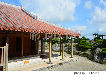赤瓦の家屋（首里城公園／沖縄県那覇市首里） 13234168