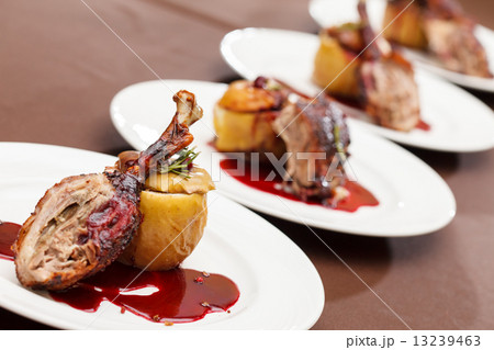 Christmas roast goose 13239463