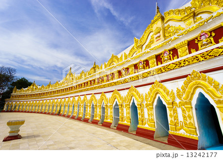 U min Thonze pagoda,Sagaing, Myanmar 13242177