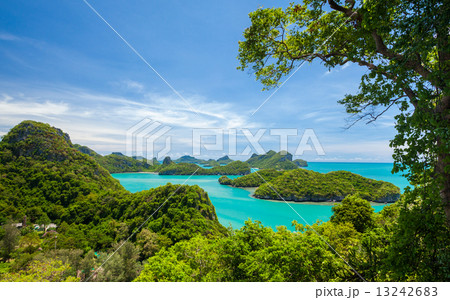 Bird eye view of Angthong national marine park, koh Samui, Thail Bird eye view of Angthong national marine park, koh Samui, Thail 13242683